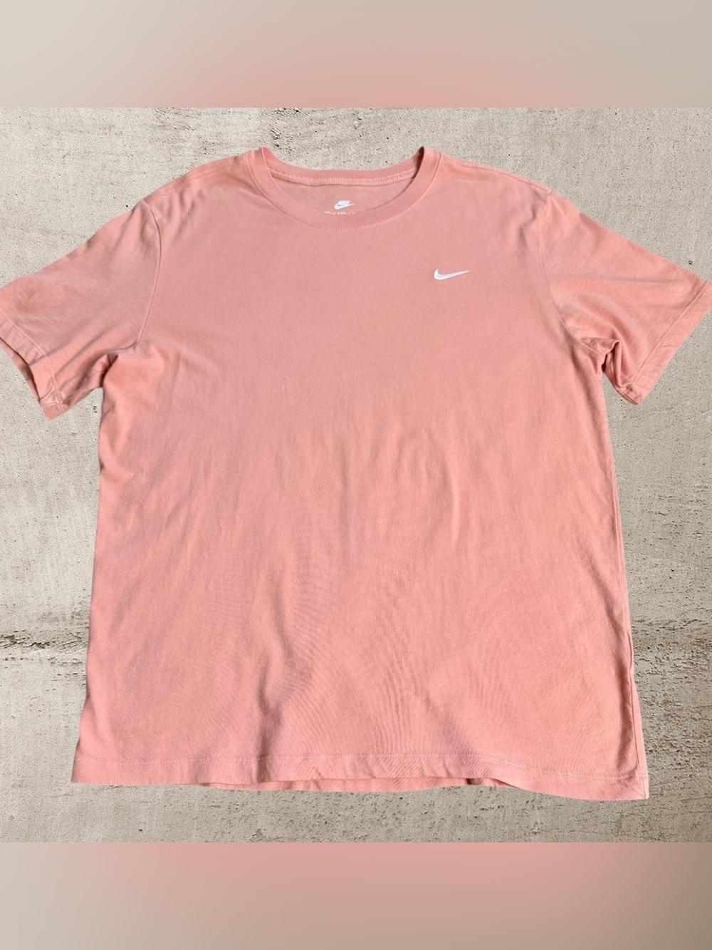Nike | Men's Crewneck T-Shirt - The Nike Tee